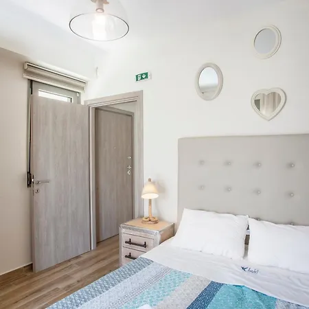 Kassiopea By The Sea 1