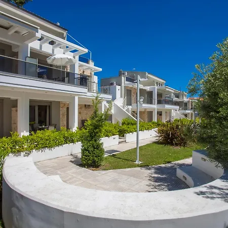 Kassiopea By The Sea 1 *